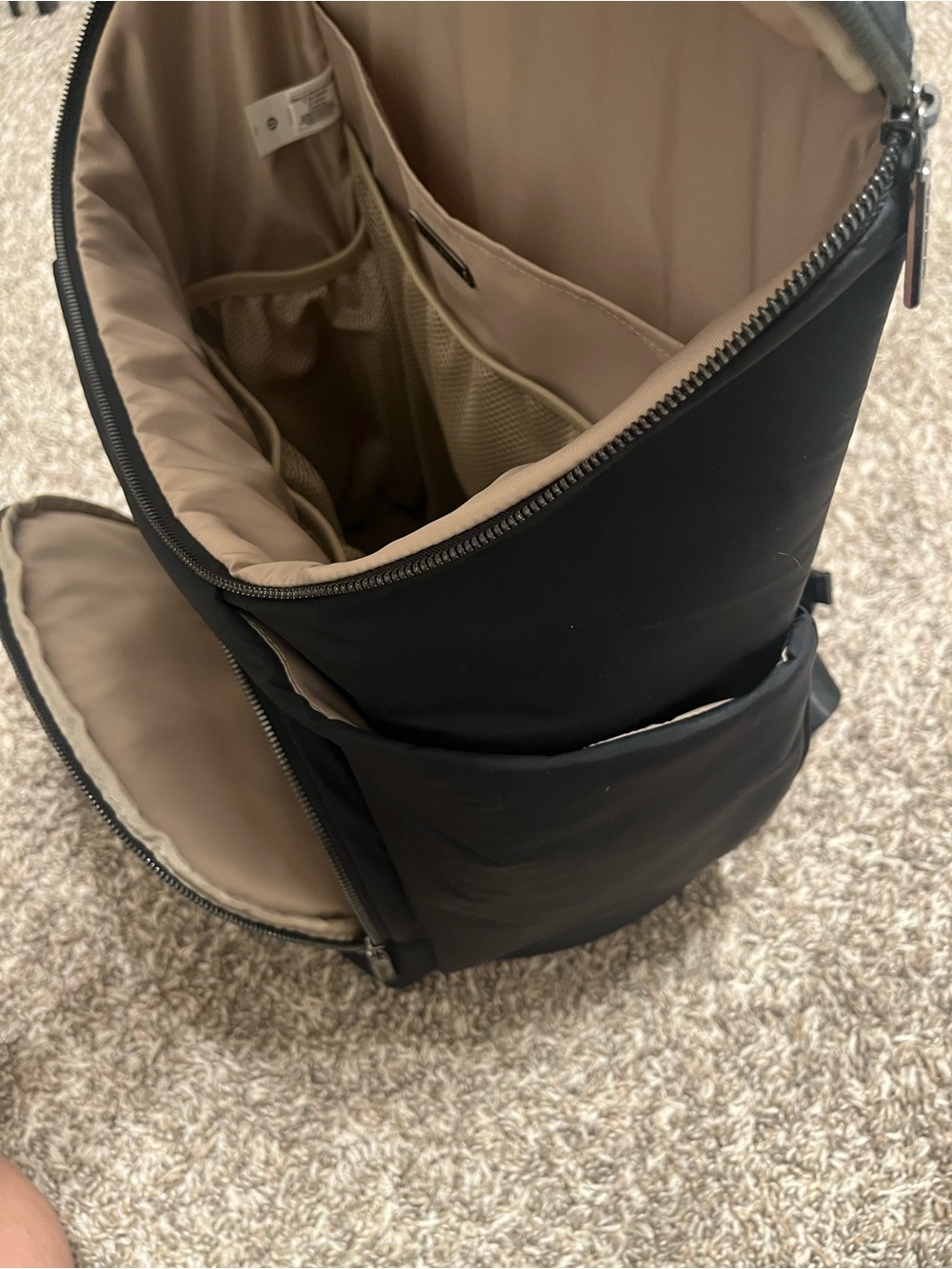 Lululemon New Parent Backpack- 17L - Picture 8 of 9